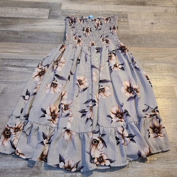 She and sky medium women's floral print grey midi dress - Picture 1 of 8
